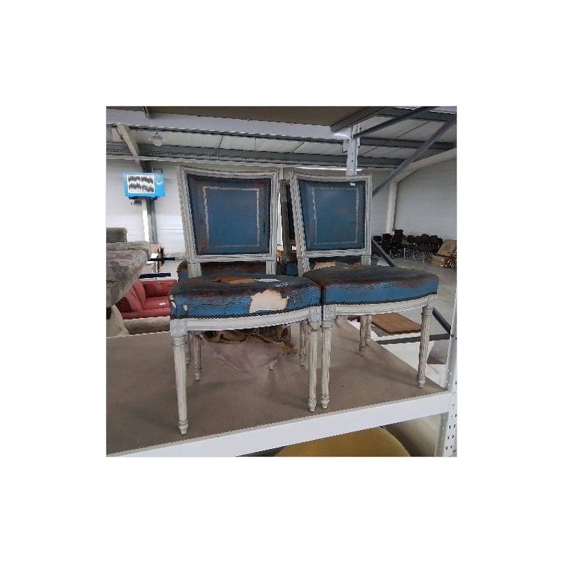CHAISES LOT DE 4 EN L’ETAT