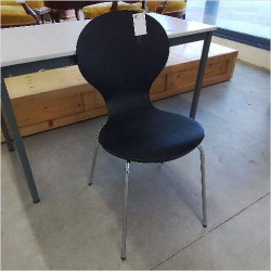 CHAISE NOIRE
