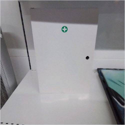 ARMOIRE A PHARMACIE 