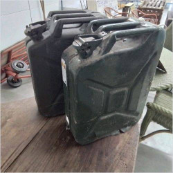 JERRYCAN