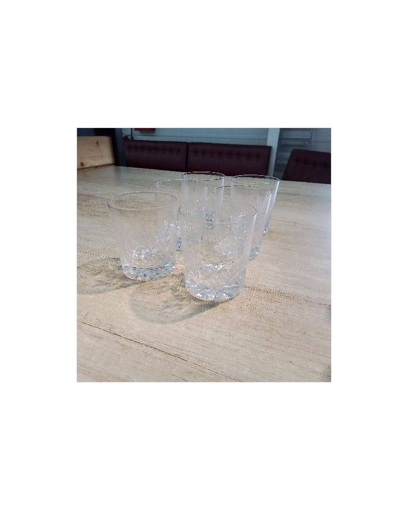LOT DE 6 VERRES EN CRISTAL TAILLÉ