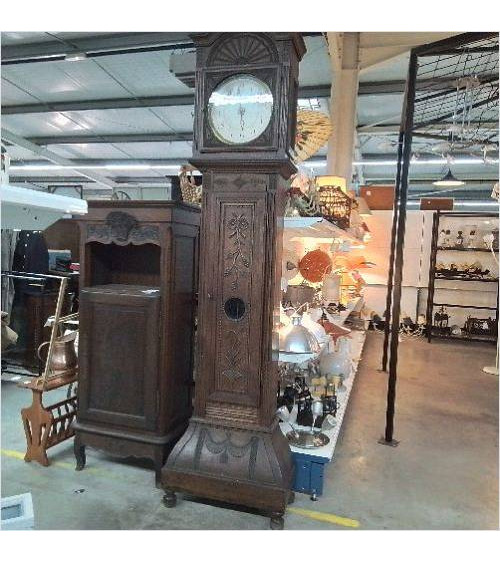 HORLOGE DE PARQUET SCULPTÉE