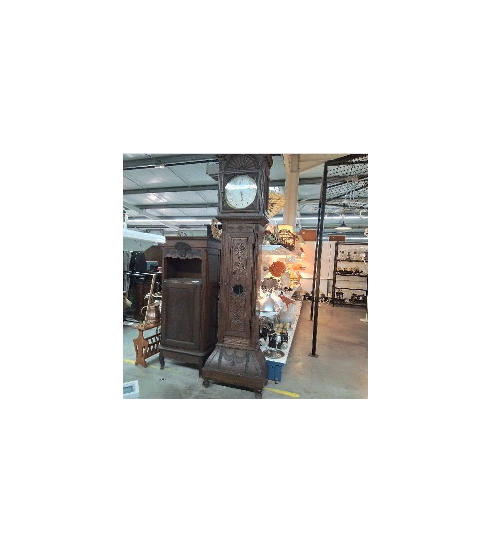 HORLOGE DE PARQUET SCULPTÉE