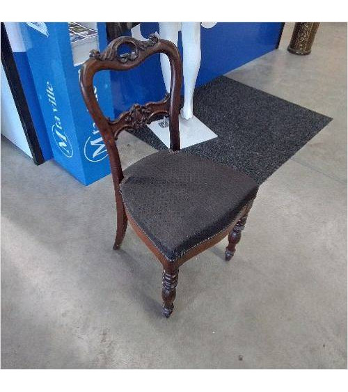 CHAISE TAPISSÉE EN ACAJOU 