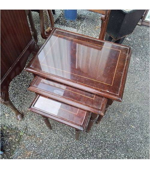 TABLES GIGOGNES BOIS VERRE...