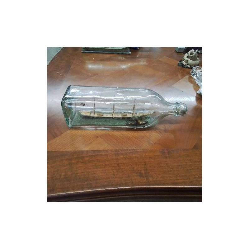 BOUTEILLE BATEAU SOUS VERRE