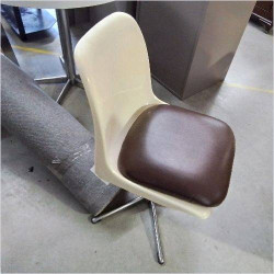 CHAISE VINTAGE COQUE