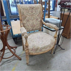FAUTEUIL RESTAURATION