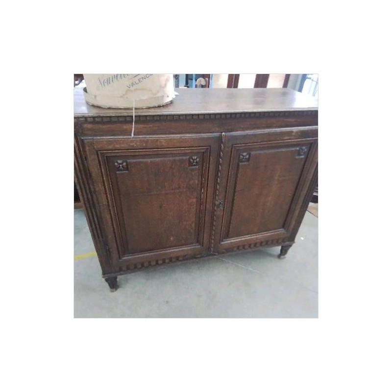 BUFFET 2 PORTES SCULPTÉ 