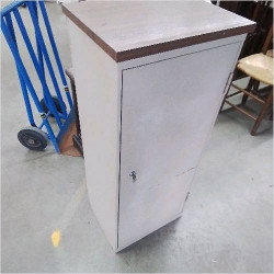 MEUBLE 1 PORTE METAL 