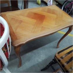 TABLE BASSE