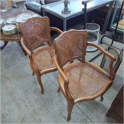 PAIRE FAUTEUILS CANNAGE 
