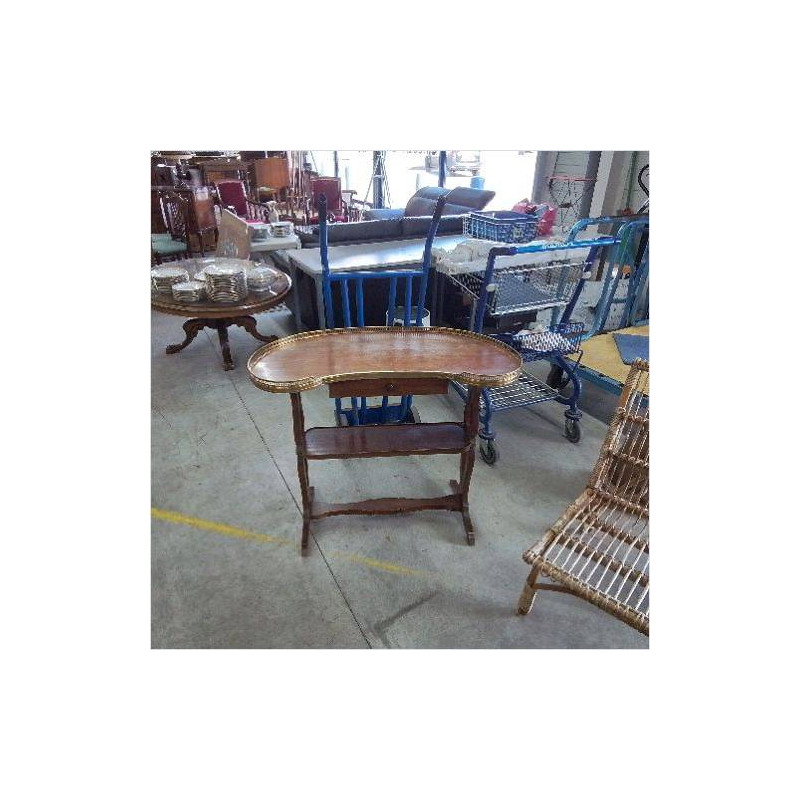 TABLE D’APPOINT EN NOYER 