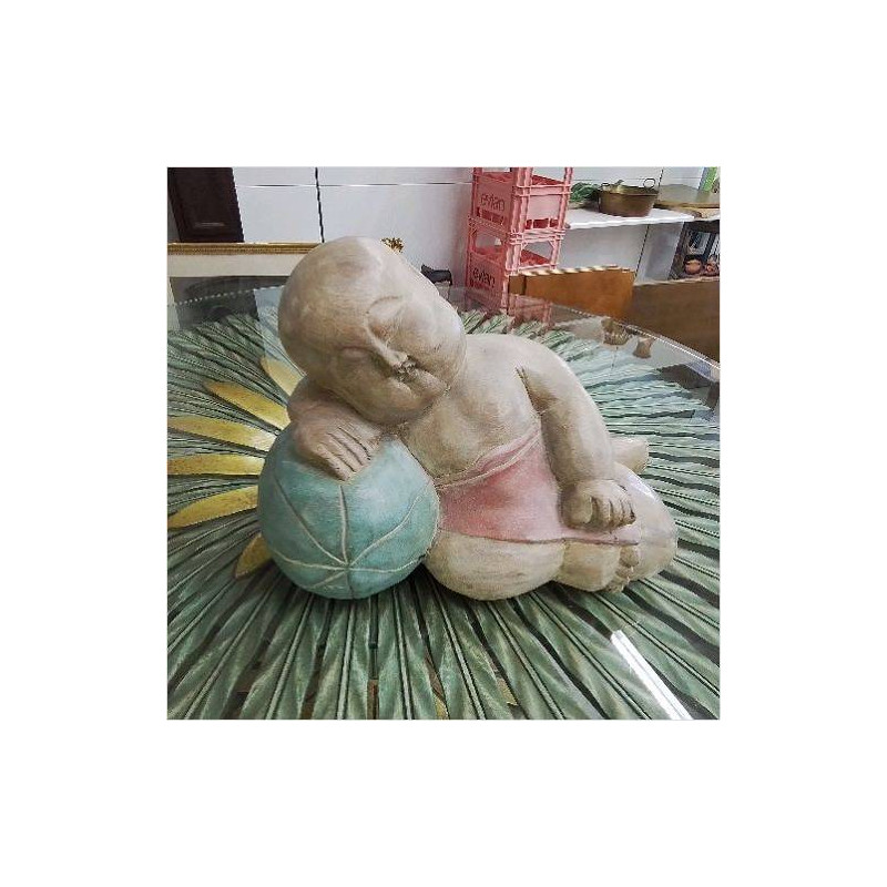 STATUE 