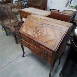 BUREAU A PENTE LOUIS XV 