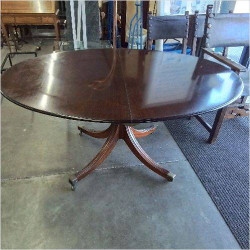 TABLE OVALE ANGLAISE 1...
