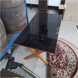 TABLE BASSE PLATEAU VERRE NOIR