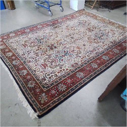 TAPIS MOTIFS ORANGES BLEUS