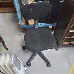 CHAISE DE BUREAU NOIRE A...