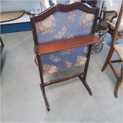 VALET DE CHAMBRE ECRAN
