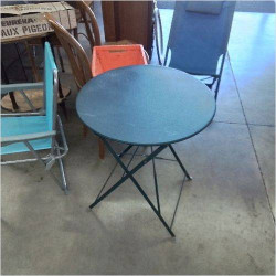 TABLE DE JARDIN METAL VERT 