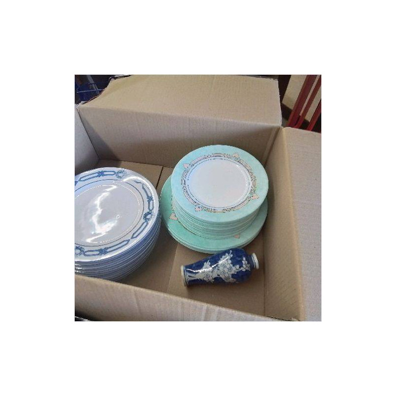 LOT 6 GRANDE ASSIETTES + 18 PETITES ASSIETTES VERTES VINTAGES 
