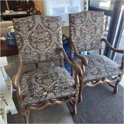 PAIRE FAUTEUILS STYLE LOUIS...