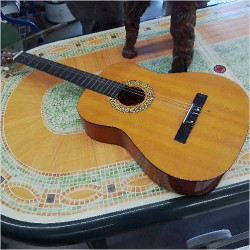 GUITARE SANS CORDE