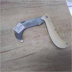 05 COUTEAU SERPE 
