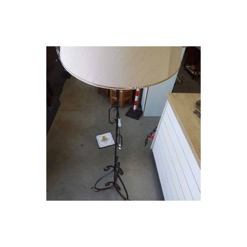 LAMPE FER FORGÉ 