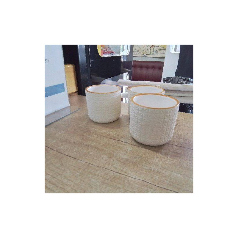 3 BOUGEOIRS 