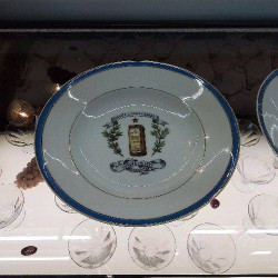 ASSIETTE SOCIETE L AVANT GARDE