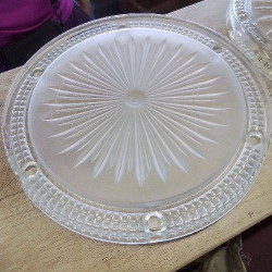 DESSOUS DE PLAT