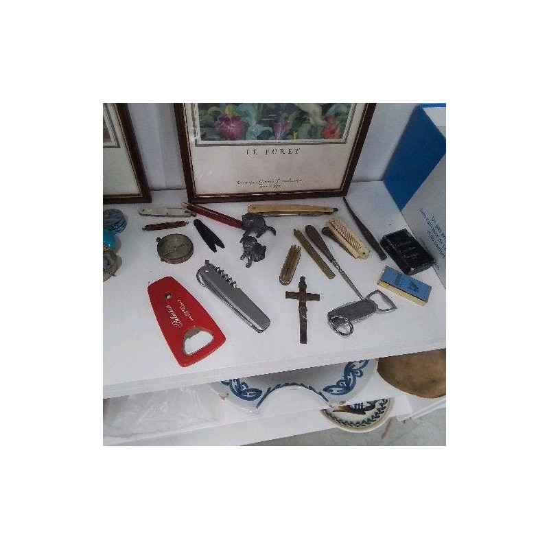 OBJET DE VITRINE