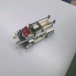 VOITURE DE POMPIER BLANCHE 