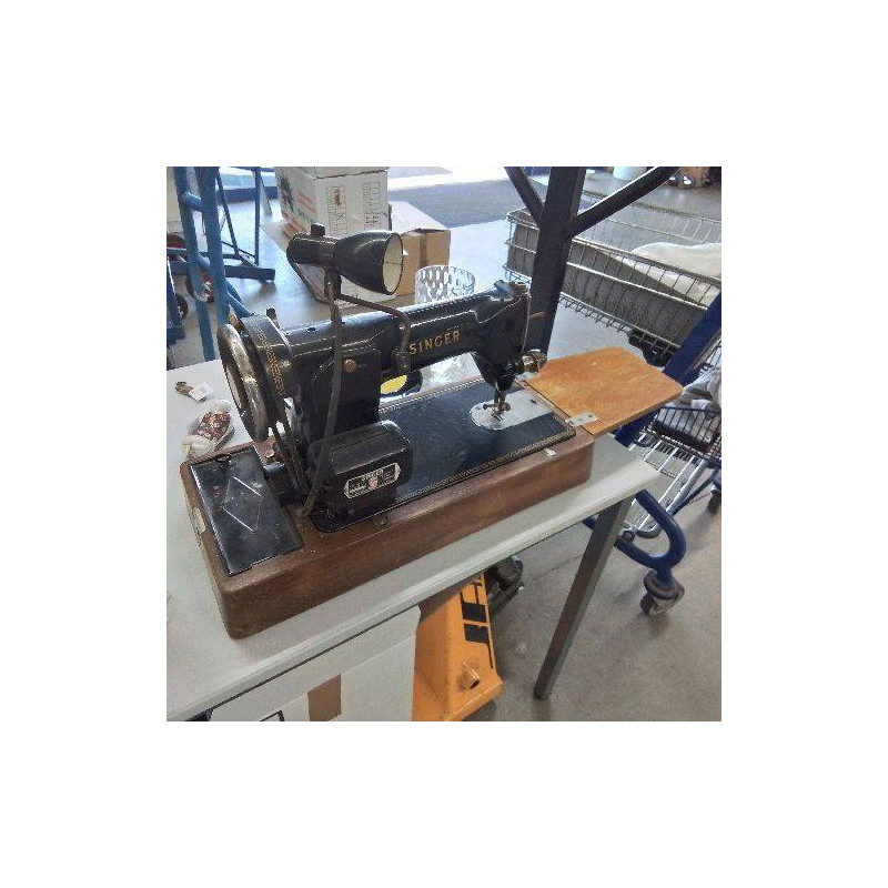 MACHINE A COUDRE SINGER 