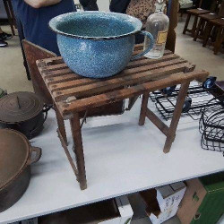 TABOURET 