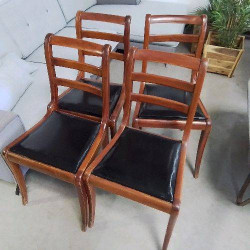 LOT DE 4 CHAISES ASSISE SKAI
