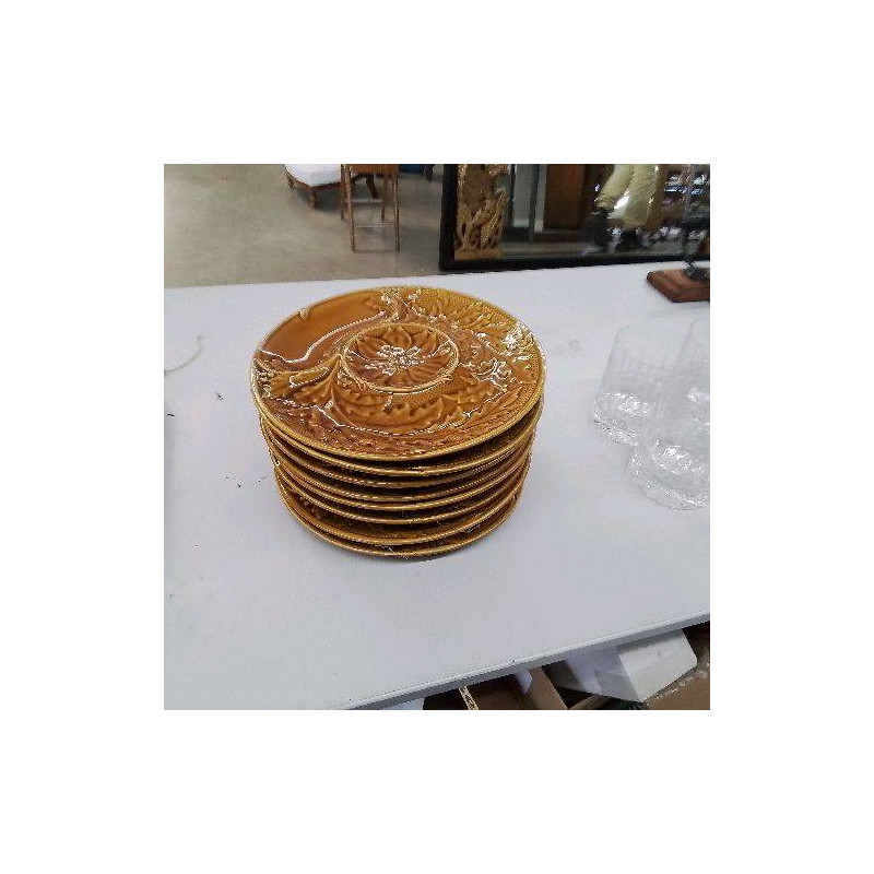 8 ASSIETTES GIEN 