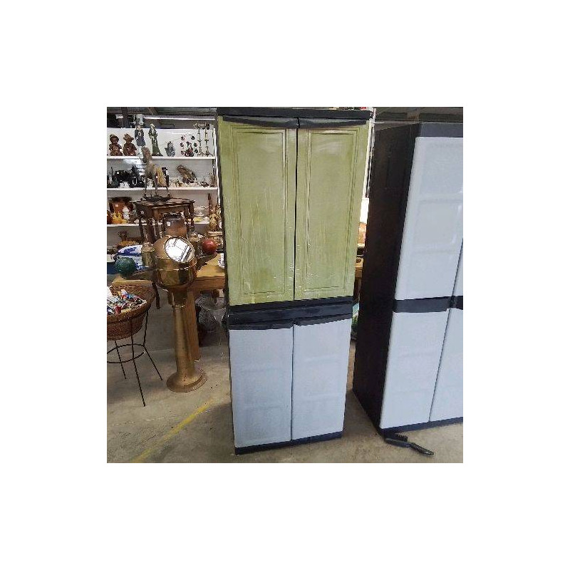 PETITE ARMOIRE PLASTIQUE 