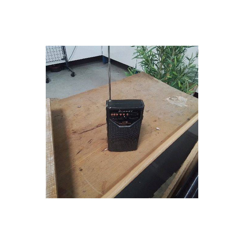 RADIO PORTABLE VINTAGE