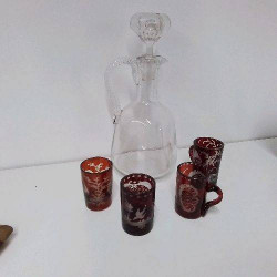 CARAFE ET 4 VERRES 