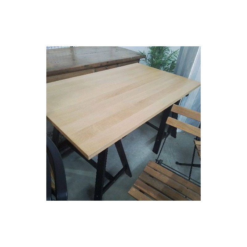 BUREAU PLATEAU BOIS MASSIF ET 2 TRETEAUX NOIRS