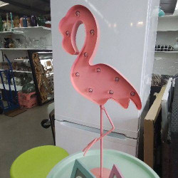 FLAMAND ROSE MÉTAL LUMINEUX 