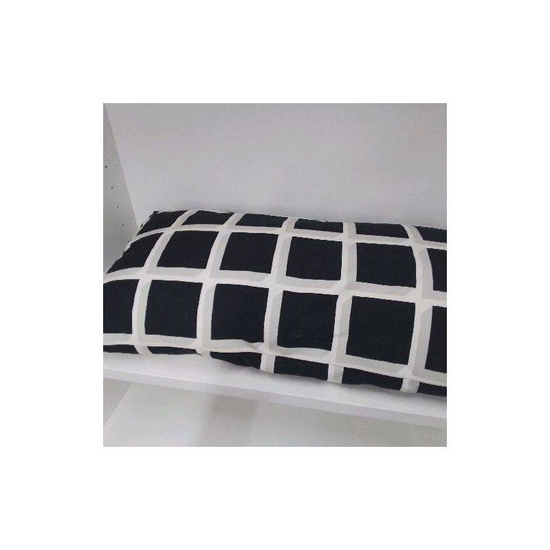 COUSSIN  CARREAUX NOIR GRIS