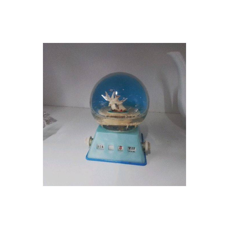 BOULE A NEIGE CALENDRIER