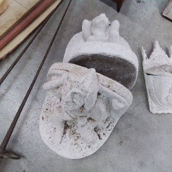 BAS RELIEF 