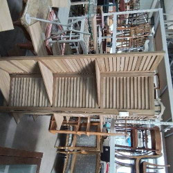 ETAGERES PARAVENT PERSIENNE