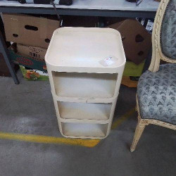 CASIERS EN PLASTIQUE VINTAGE