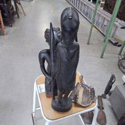 STATUE AFRICAINE ÉBÈNE 